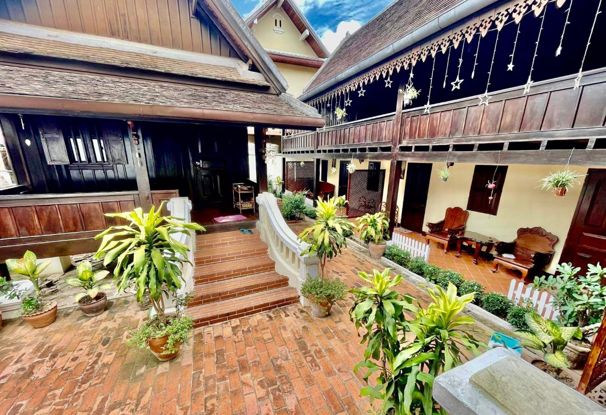 Villa Phathana Royal View Hotel Luang Prabang Exterior foto
