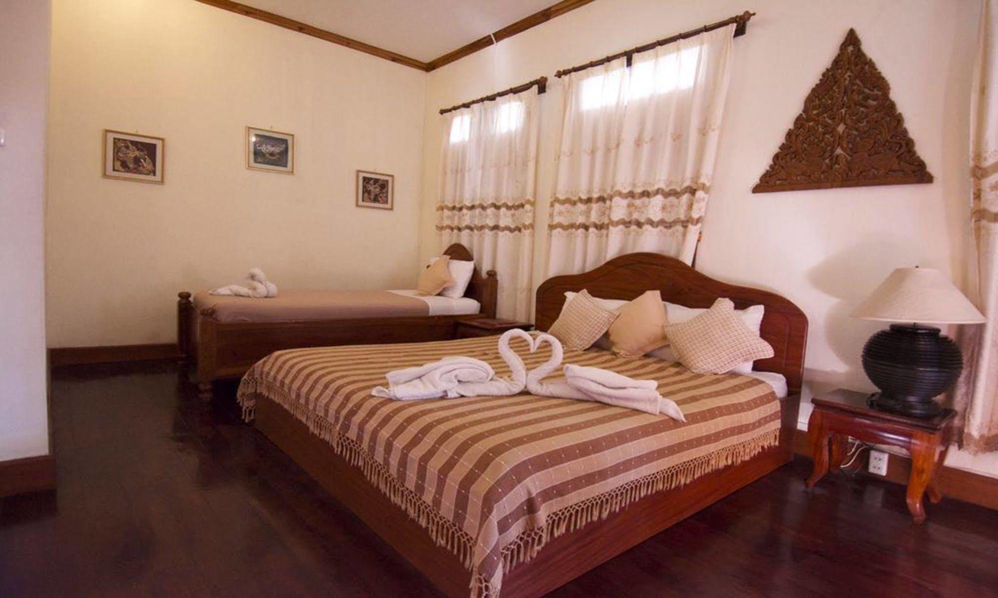 Villa Phathana Royal View Hotel Luang Prabang Exterior foto